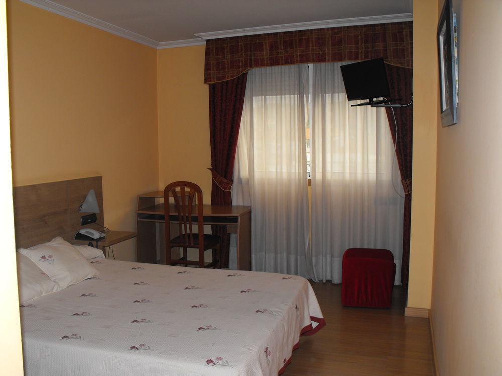 Hotel Restaurante Pontinas Lalín 외부 사진