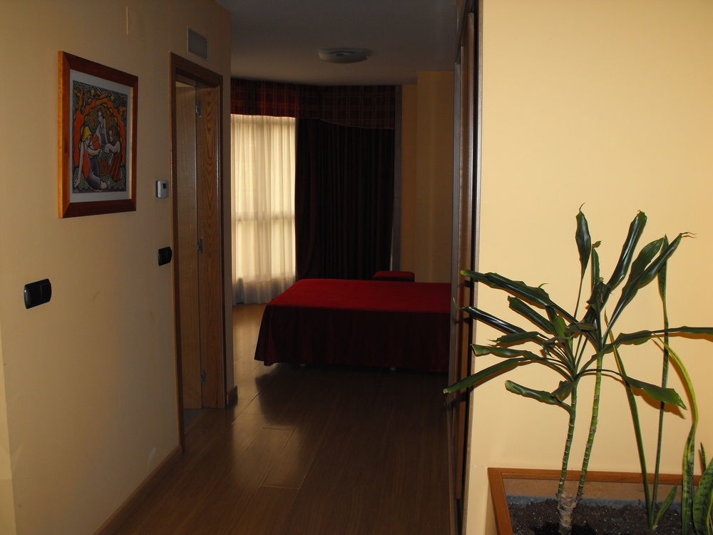 Hotel Restaurante Pontinas Lalín 외부 사진