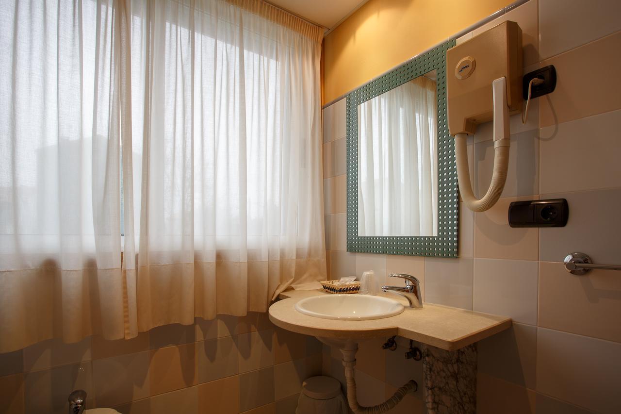 Hotel Restaurante Pontinas Lalín 외부 사진
