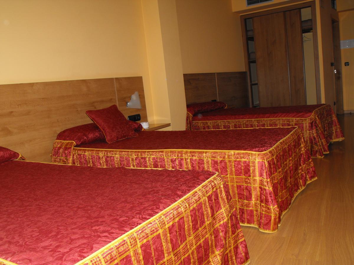 Hotel Restaurante Pontinas Lalín 외부 사진
